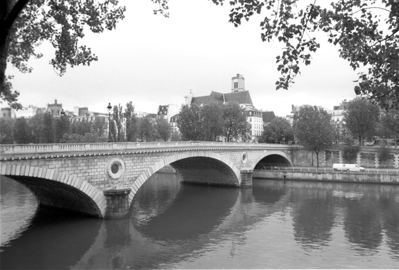 Bridge over the Seine seen from Ile St Louis, Paris